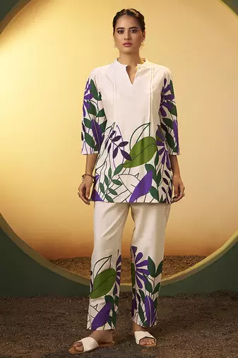 Off-white floral printed pure cotton co-ord set