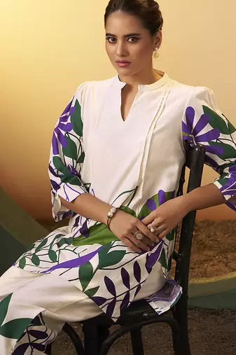 Off-white floral printed pure cotton co-ord set