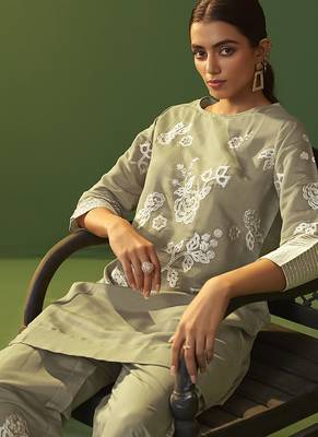 Grey embroidered roman silk co-ord set 5
