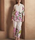 Off-white floral printed pure cotton / pocket included co-ord set