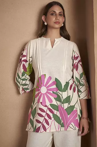 Off-white floral printed pure cotton / pocket included co-ord set