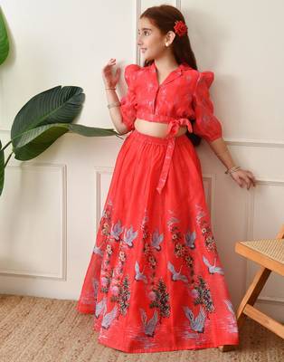 Girls coral red swan printed crop top and skirt set 2