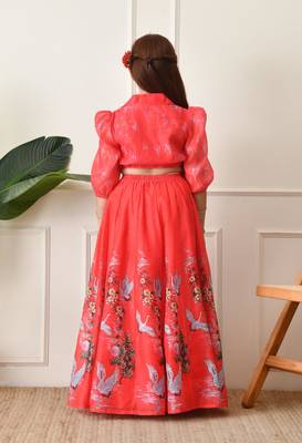 Girls coral red swan printed crop top and skirt set 4