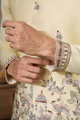 LIGHT YELLOW SILK PREMIUM THREAD & SEQUINS EMBROIDERED WORK FESTIVAL PARTY WEAR STRAIGHT KURTA WITH JACKE AND PANT