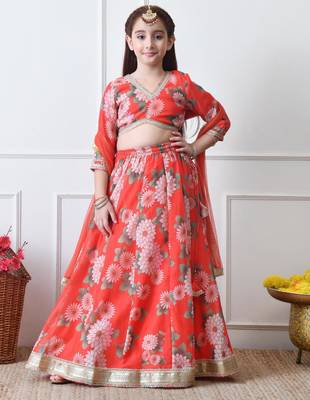 Girls red floral printed lehenga choli set with net dupatta 3