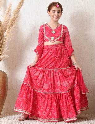 Girls pink tiered lehenga choli set with dupatta  3