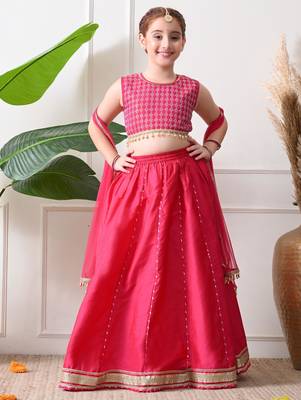 Girls rani pink embroidered lehenga choli set with dupatta 1