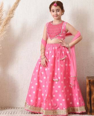 Girls pretty pink embroidered lehenga choli set with net dupatta 2