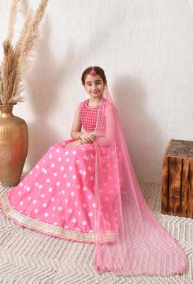 Girls pretty pink embroidered lehenga choli set with net dupatta 3