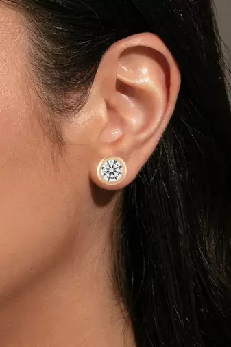 Brass gold moissanite solitaire stud earrings unisex