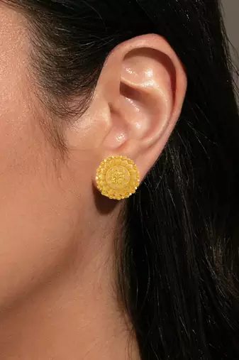 Brass micron gold handmade women stud traditional earring