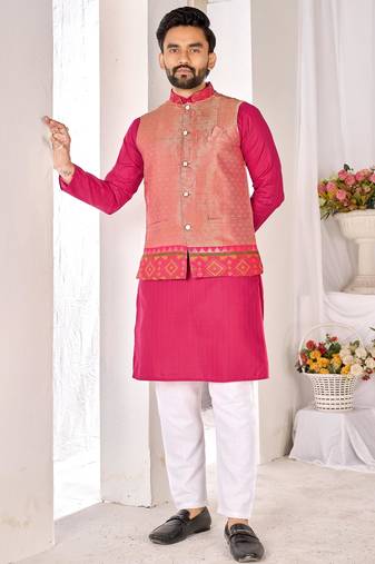 Peach cotton straight kurta payjama & koti with jequard work