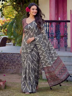 Stylish Black Digital Printed Crepe Casual Wear Saree With Blouse 2