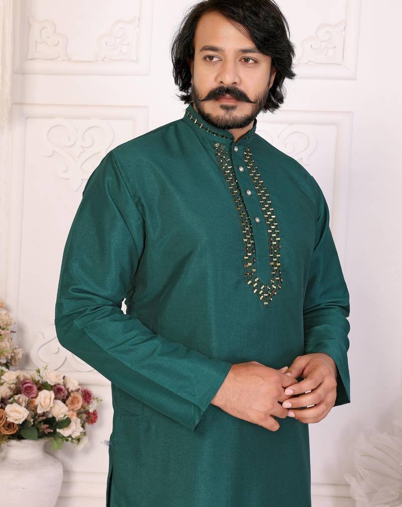 Green silk straight kurta with nack mirror work