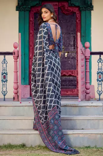Pretty Blue Digital Printed Crepe Casual Wear Saree With Blouse