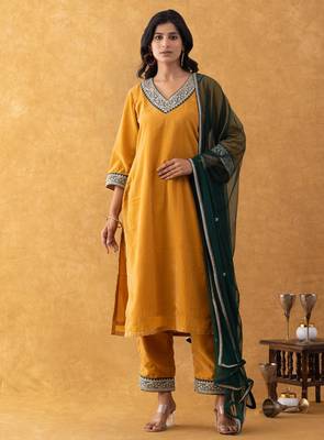 velvet mustard kurta pant set with dupatta 4