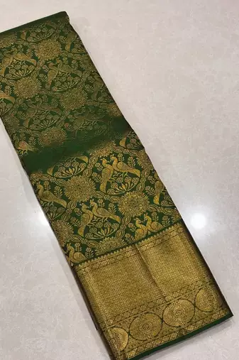 Green color Art Silk blend sarees with blouse