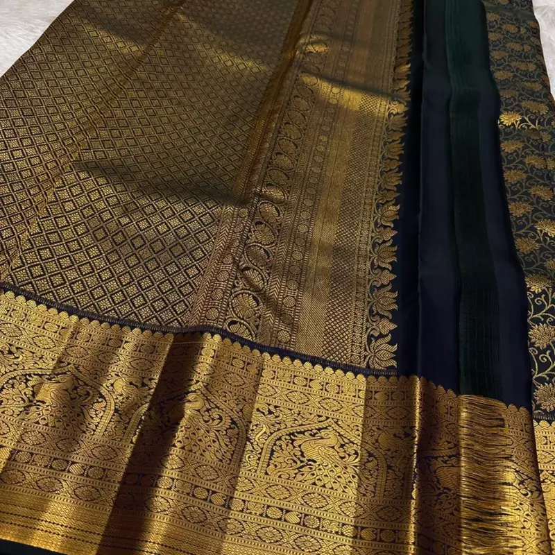 Black color Art Silk blend sarees with blouse
