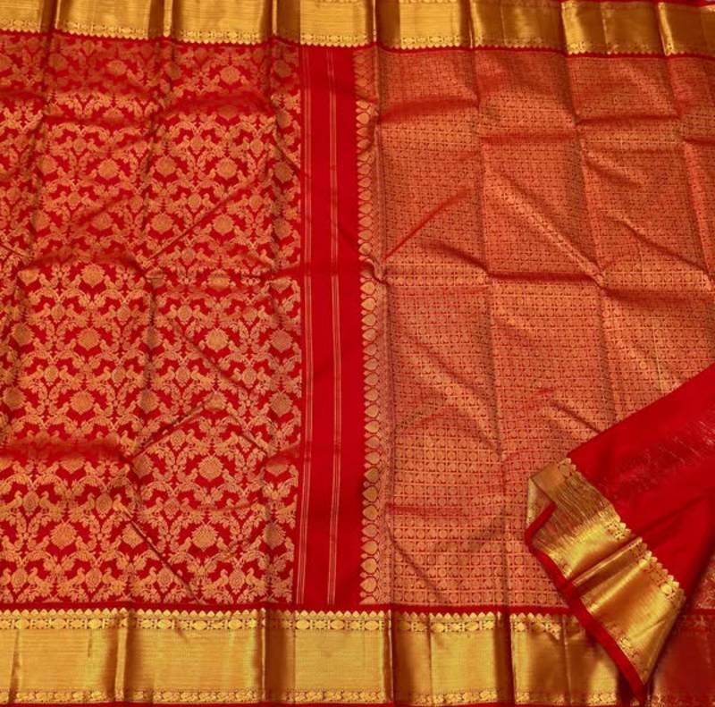 Red color Art Silk blend sarees with blouse