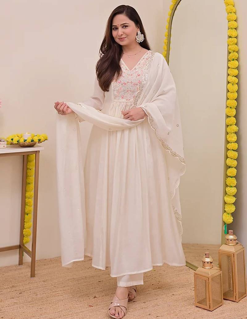 Cream chanderi silk heavy thread embroidery work kurta pant set