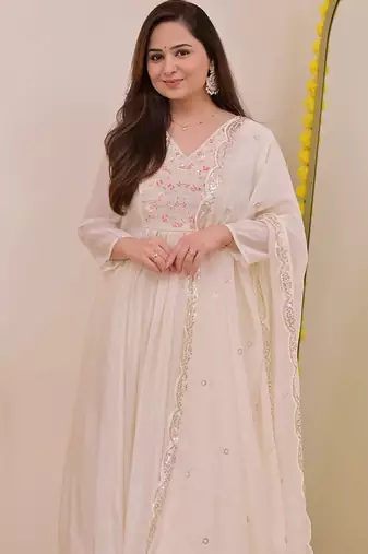 Cream chanderi silk heavy thread embroidery work kurta pant set