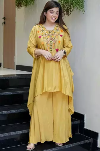 Yellow french crepe heavy thread embroidery work co-ord set