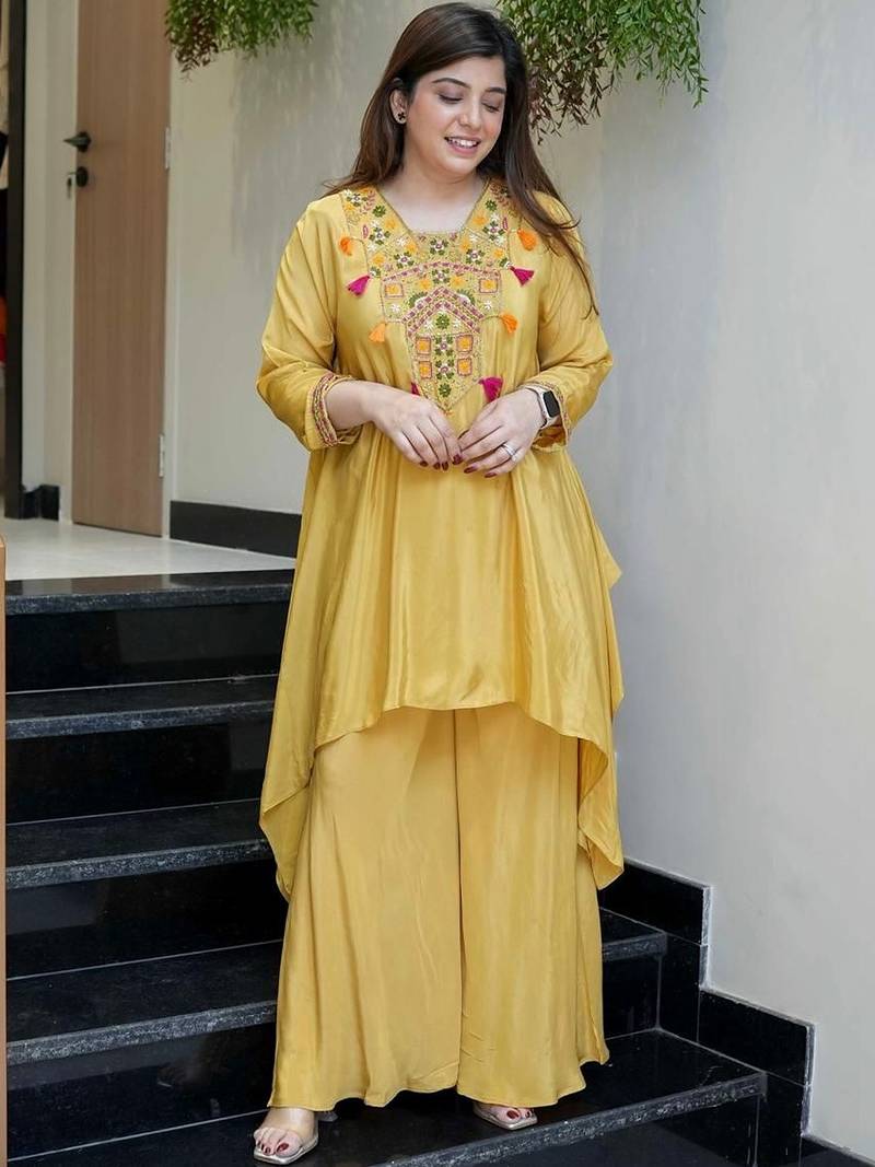 Yellow french crepe heavy thread embroidery work co-ord set