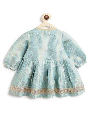 Blue embroidered brocade kurta set 4