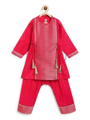 Red embroidered brocade kurta set 2