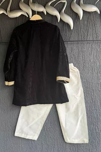 Black embroidered velvet kurta pyjama