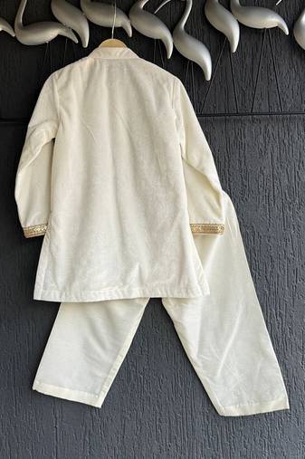White embroidered velvet kurta pyjama
