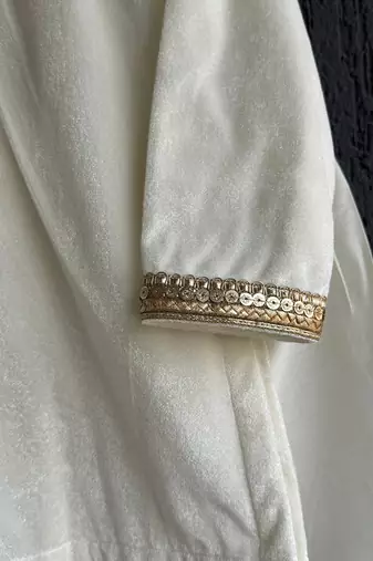 White embroidered velvet kurta pyjama