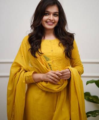 yellow embroidered cotton kurta pant with dupatta 2
