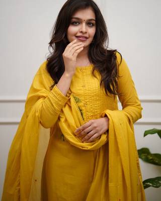 yellow embroidered cotton kurta pant with dupatta 3