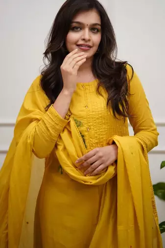 yellow embroidered cotton kurta pant with dupatta