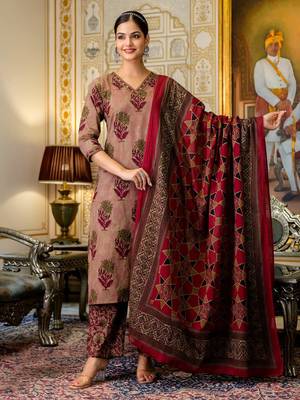 maroon embroidered cotton kurta pant with dupatta 2