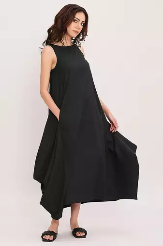 Black cotton dress