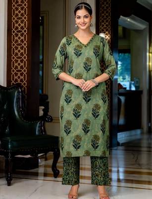 green embroidered cotton kurta pant with dupatta 3