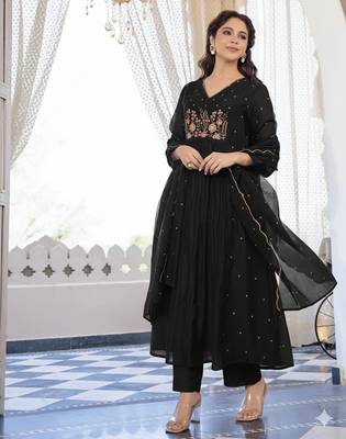 black embroidered cotton kurta pant with dupatta 1