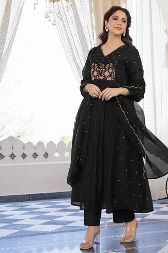 black embroidered cotton kurta pant with dupatta