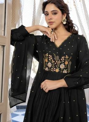 black embroidered cotton kurta pant with dupatta 2