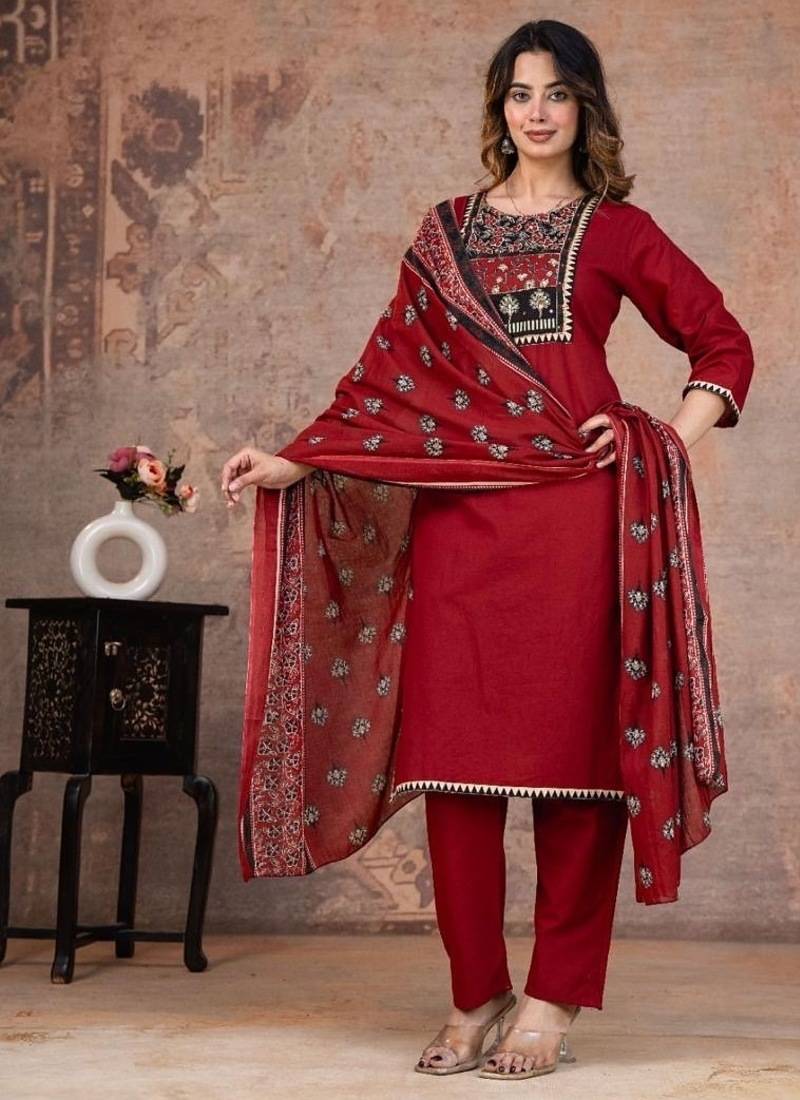 red printed cotton kurta pant with dupatta