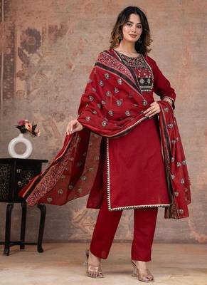 red printed cotton kurta pant with dupatta 3