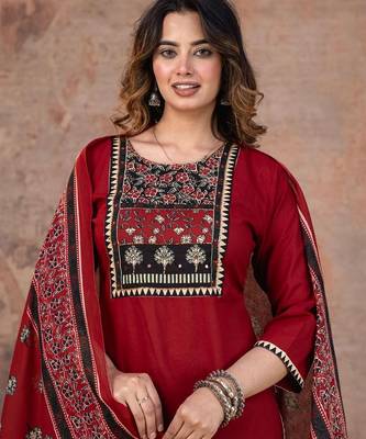 red printed cotton kurta pant with dupatta 4