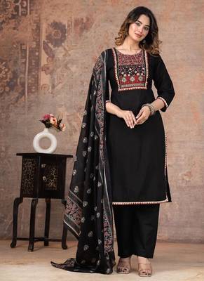 black printed cotton kurta pant with dupatta 3