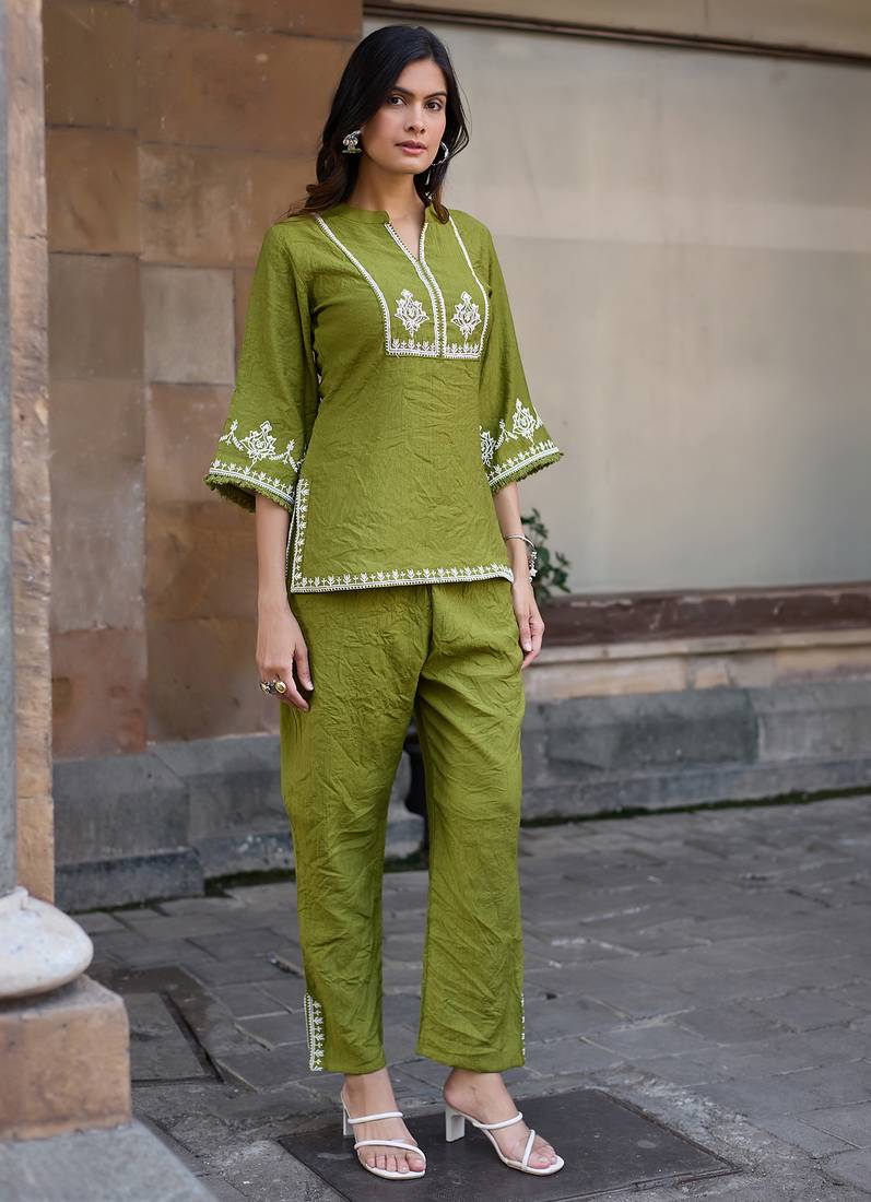 Printed Shirt Collar Top With Trouser 