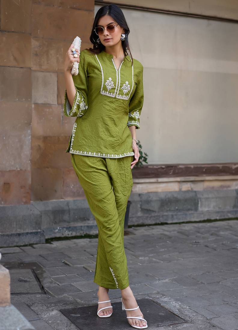 Printed Shirt Collar Top With Trouser 