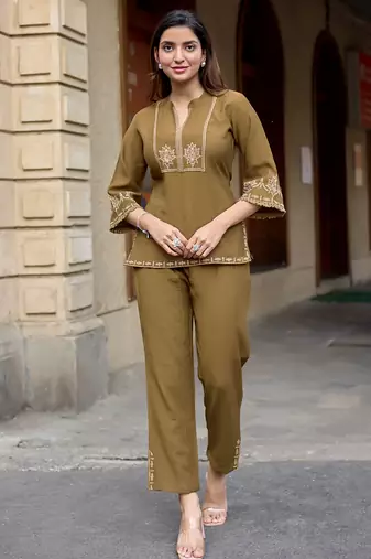 Printed Shirt Collar Top With Trousers 