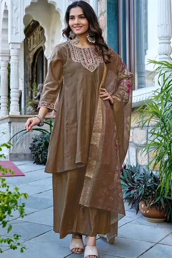 Women Ethnic Motifs Embroidered Roman Kurta with Trousers & Dupatta