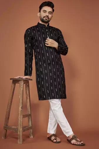 Black embroidered cotton straight kurta